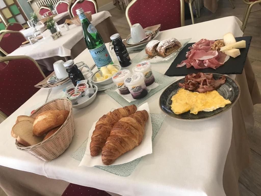 Da Gianni Hotel Zogno Bagian luar foto